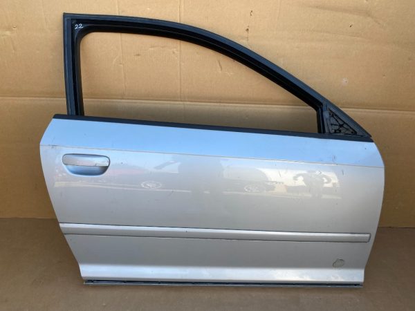 Usa dreapta Audi A3 8P coupe 2003 2004 2005 2006 2007 2008 2009 2010 2011 2012 - Dezmembrari Auto