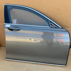 Usa dreapta fata BMW Seria 7 G12 2017 varianta long - Dezmembrari Auto
