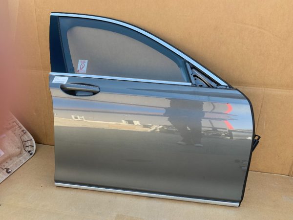 Usa dreapta fata BMW Seria 7 G12 2017 varianta long - Dezmembrari Auto