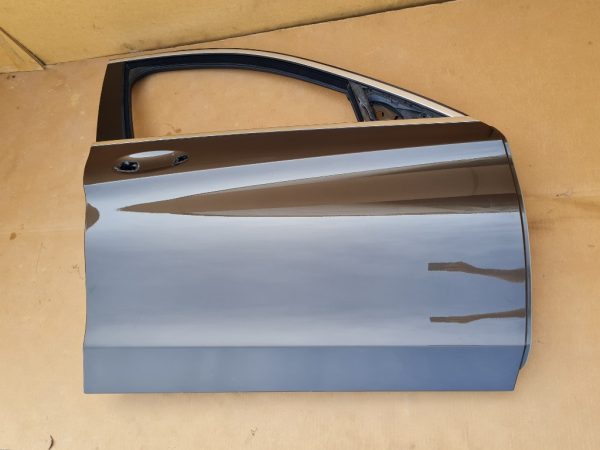 Usa dreapta fata Mercedes C Class W205 2015 2016 2017 2018 2019 2020 - Dezmembrari Auto