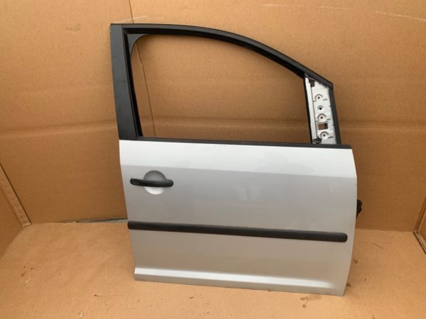 Usa dreapta fata VW Caddy life din 2003 2004 2005 2006 2007 2008 2009 - Dezmembrari Auto