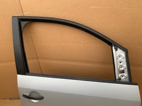 Usa dreapta fata VW Caddy life din 2003 2004 2005 2006 2007 2008 2009 - Dezmembrari Auto - imagine 2