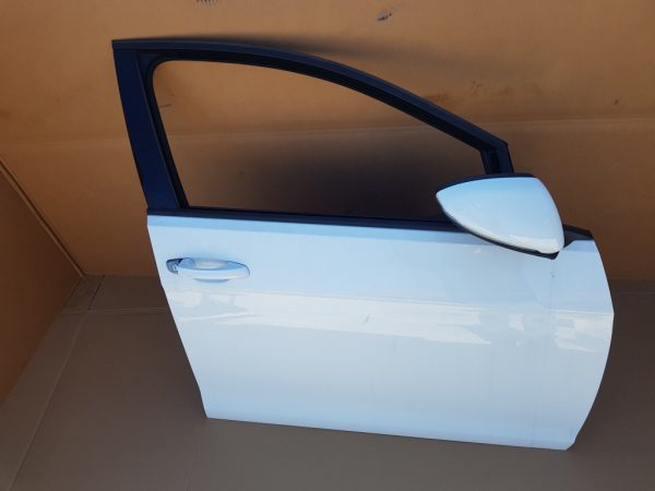 Usa dreapta fata VW Golf 7 cod culoare lc9a - Dezmembrari Auto