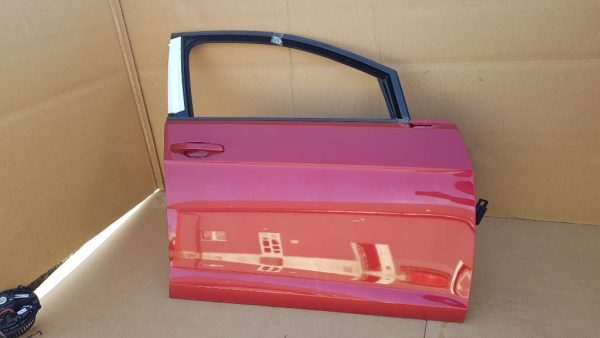Usa dreapta fata VW Golf 7 culoare rosu LA3X - Dezmembrari Auto