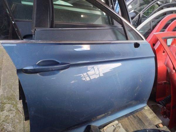 Usa dreapta fata VW Passat B8 - Dezmembrari Auto