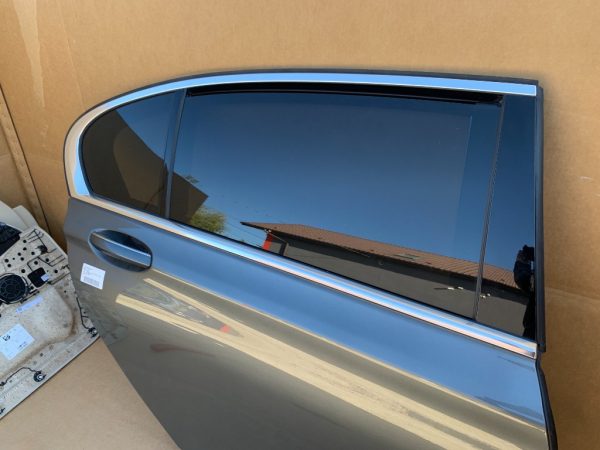Usa dreapta spate BMW Seria 7 G12 2017 varianta long - Dezmembrari Auto - imagine 2