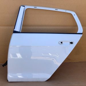 Usa goala stanga spate VW Golf 7 hatchback 2016 alb lc9a - Dezmembrari Auto