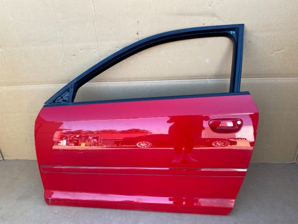 Usa stanga Audi A3 8P coupe 2003 2004 2005 2006 2007 2008 2009 2010 2011 2012 - Dezmembrari Auto