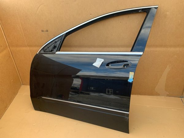 Usa stanga fata Mercedes R-Class R400 W251 facelift 2015 - Dezmembrari Auto