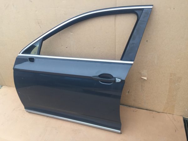 Usa stanga fata VW Passat B8 2017 - Dezmembrari Auto