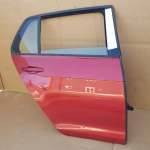 Usa stanga spate VW Golf 7 hatchback culoare rosu LA3X - Dezmembrari Auto