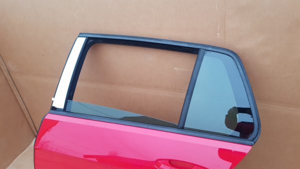 Usa stanga spate VW Golf 7 hatchback culoare rosu LY3D - Dezmembrari Auto - imagine 2