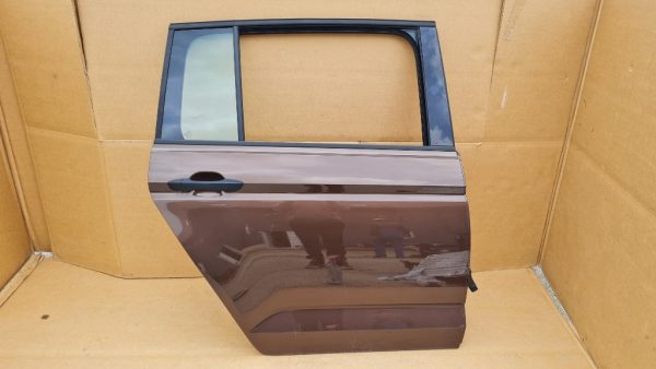 Usa dreapta spate VW Touran 2017 LD8X maro - Dezmembrari Auto