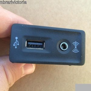 USB VW Passat B8 2015 5G0035222F - Dezmembrari Auto