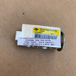 Valva expansiune AC VW Golf 7 2019 5Q0816679C 5Q0 816 679 C la 0 km - Dezmembrari Auto
