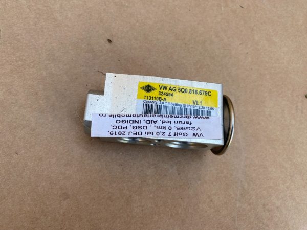 Valva expansiune AC VW Golf 7 2019 5Q0816679C 5Q0 816 679 C la 0 km - Dezmembrari Auto