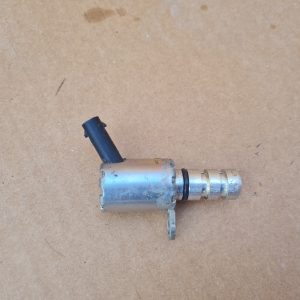 Valva presiune ulei VW Golf 7 1.4 tsi 04E906455P 04E 906 455 P - Dezmembrari Auto