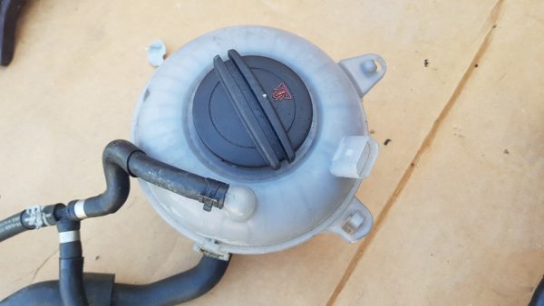 Vas expansiune Audi A3 8V 2.0 tdi 5Q0121407A 5Q0 121 407 A - Dezmembrari Auto