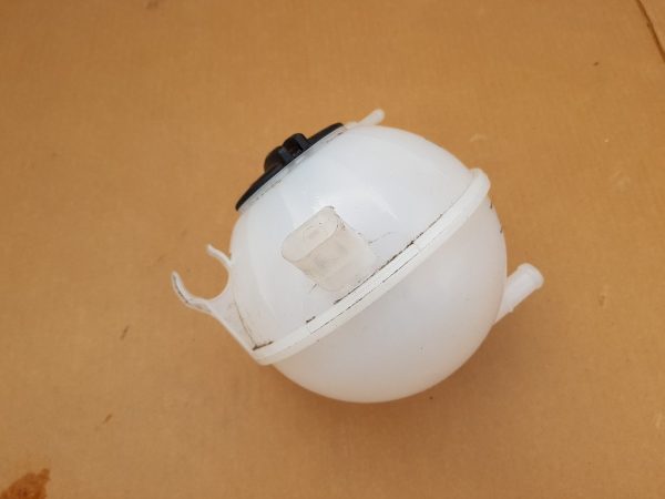 Vas expansiune VW Passat CC 2016 2.0 tdi 1K0121407A 1K0 121 407 A - Dezmembrari Auto