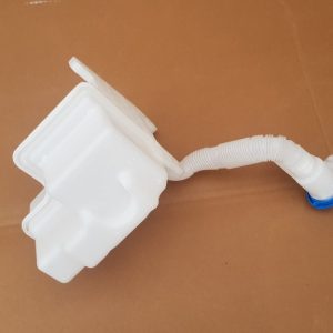 Vas lichid parbriz modelul cu un motoras VW Golf 7 5G0955448R 5G0 955 448 R - Dezmembrari Auto