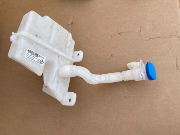 Vas lichid parbriz VW Golf 7 2019 5G0955448R 5G0 955 448 R - Dezmembrari Auto