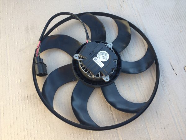 Electroventilator VW Passat B8 2.0 CRLB 5QO959455AP 5Q0 959 455 AP - Dezmembrari Auto