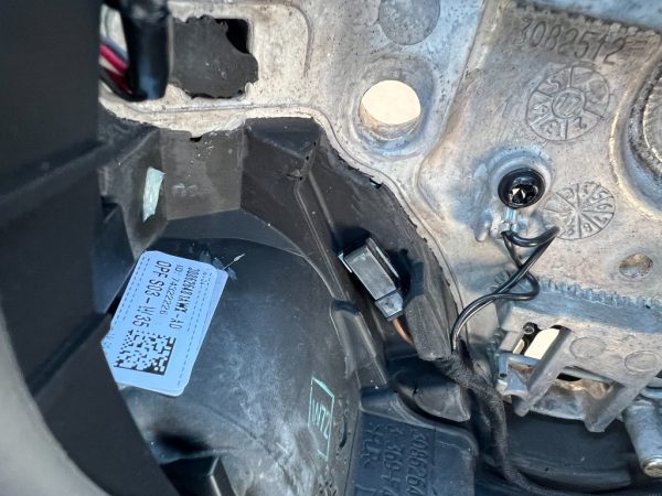 Volan din piele BMW X1 F48 din 2017 la 0 km - Dezmembrari Auto - imagine 4