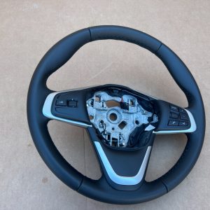 Volan din piele BMW X1 F48 din 2017 la 0 km - Dezmembrari Auto