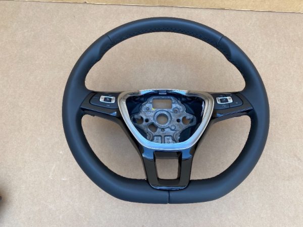 Volan din piele cu comenzi VW Golf 7 2016 5G0419091DF 5G0 419 091 DF la 0 km - Dezmembrari Auto