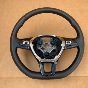 Volan din piele cu comenzi VW Jetta 2017 5C0419091BL 5C0 419 091 BL la 0 km - Dezmembrari Auto