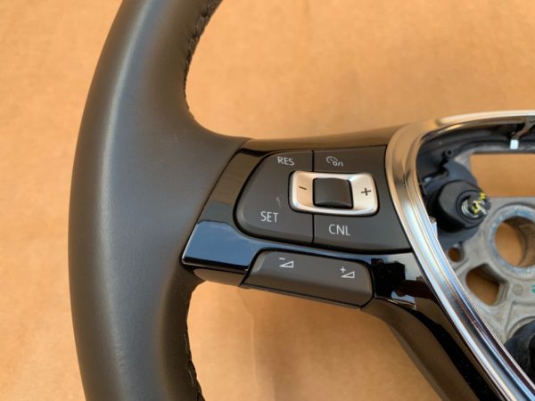 Volan din piele cu comenzi VW Jetta 2017 5C0419091BL 5C0 419 091 BL la 0 km - Dezmembrari Auto - imagine 3