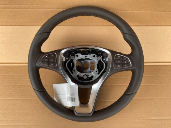 Volan din piele maro cu comenzi si padele Mercedes GLC 2017 la 0 km - Dezmembrari Auto