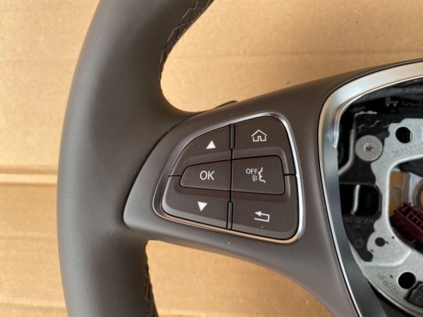 Volan din piele maro cu comenzi si padele Mercedes GLC 2017 la 0 km - Dezmembrari Auto - imagine 2