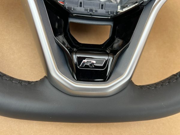 Volan piele comenzi incalzire R line VW Passat B8.5 din 2023 la 0 km 3g0419089eh 3g0 419 089 eh - Dezmembrari Auto - imagine 5