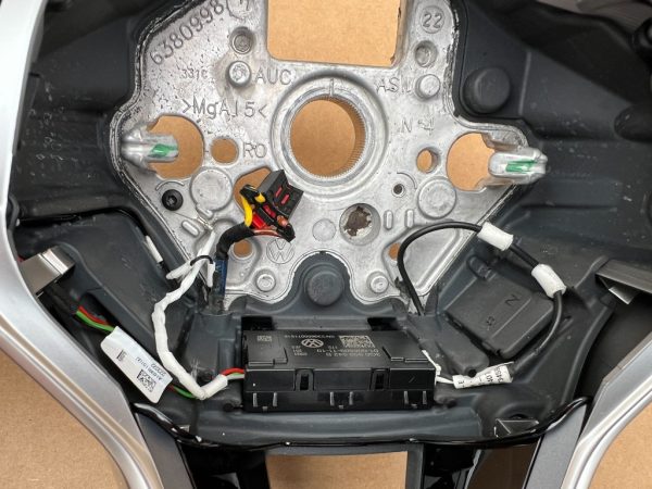 Volan piele comenzi incalzire R line VW Passat B8.5 din 2023 la 0 km 3g0419089eh 3g0 419 089 eh - Dezmembrari Auto - imagine 3