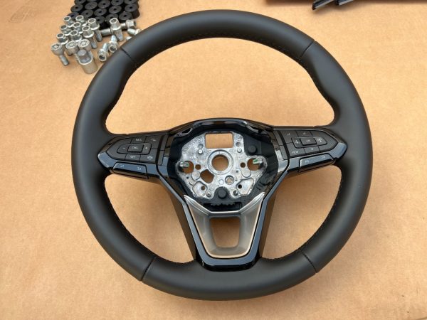 Volan piele cu comenzi si padele VW Caddy 2024 Ford Tourneo Connect 2KF419089 2KF 419 089 la 0 km - Dezmembrari Auto