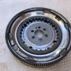Volanta DSG 1.4 tsi CZE CZEA VW Passat B8 03L105266DN 03L 105 266 DN - Dezmembrari Auto