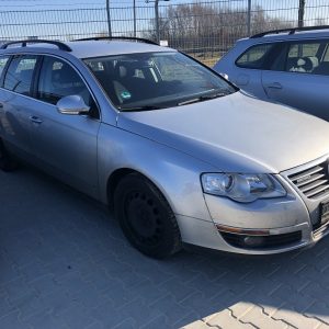 VW Passat B6 variant motor 1.9 tdi BLS cu filtru particule / DPF - Dezmembrari Auto
